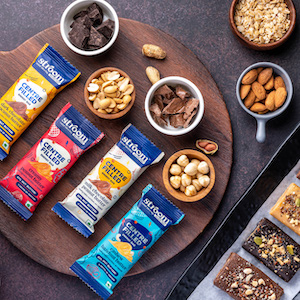 STROOM Asia's First Centre Filled Energy Bars | 6g Protein (8 Bars, 36 Grams Each) | Milk Chocolate Peanut Butter Bar | Nutrition Bars | Healthy Snack Diet I Honey Sweetened l Source of Fibre I No Artificial Preservatives l No Artificial Colors